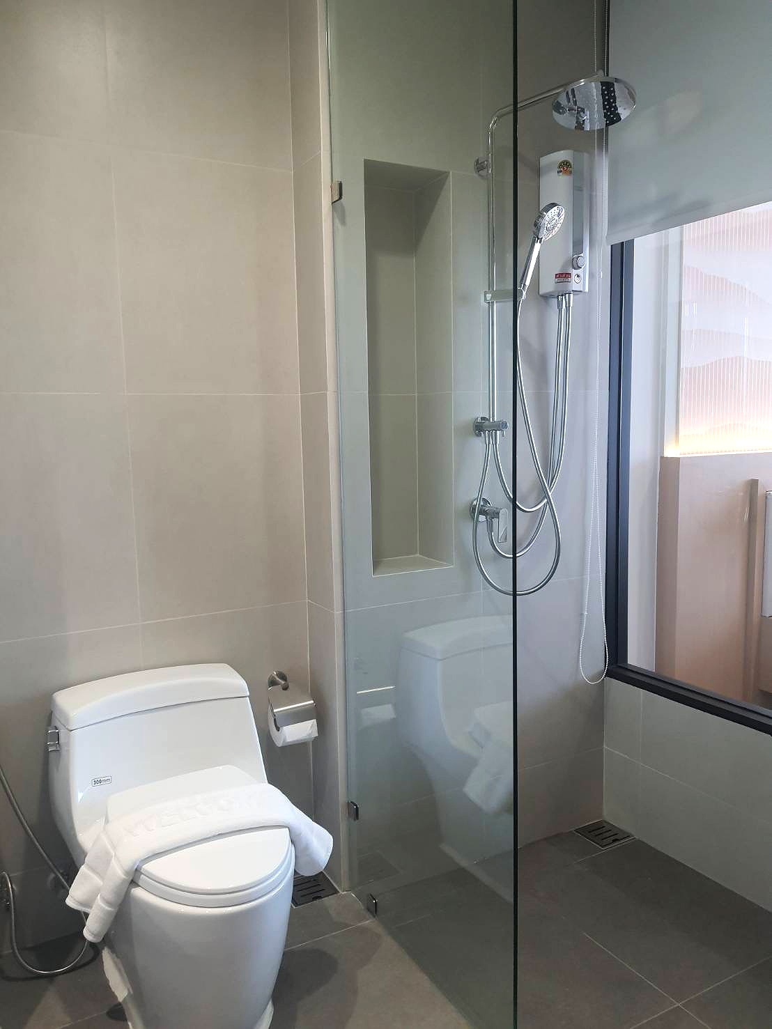 Pictures of NKS Court 17/23