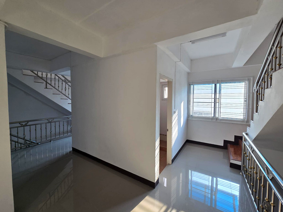 รูปภาพ หอพักหญิง เพชรเกษม 81 (ใกล้ปากซอย) | อพาร์ทเม้นท์ หอพัก ที่พัก ห้องพัก - รูปที่ 4/7