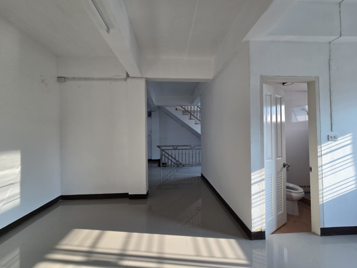 Condo · Nong Khaem, bangkok — photo 3