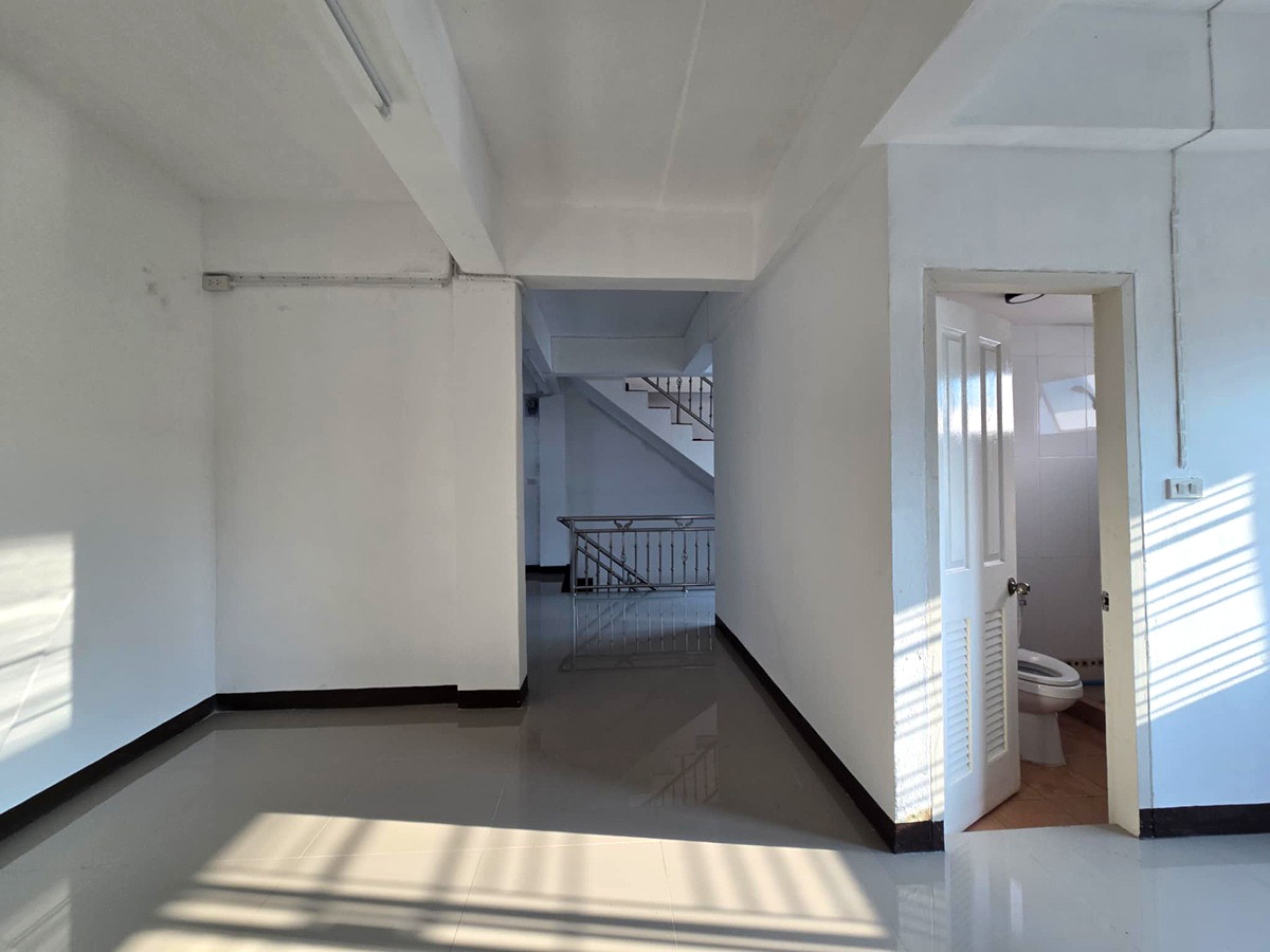 รูปภาพ หอพักหญิง เพชรเกษม 81 (ใกล้ปากซอย) | อพาร์ทเม้นท์ หอพัก ที่พัก ห้องพัก - รูปที่ 3/7