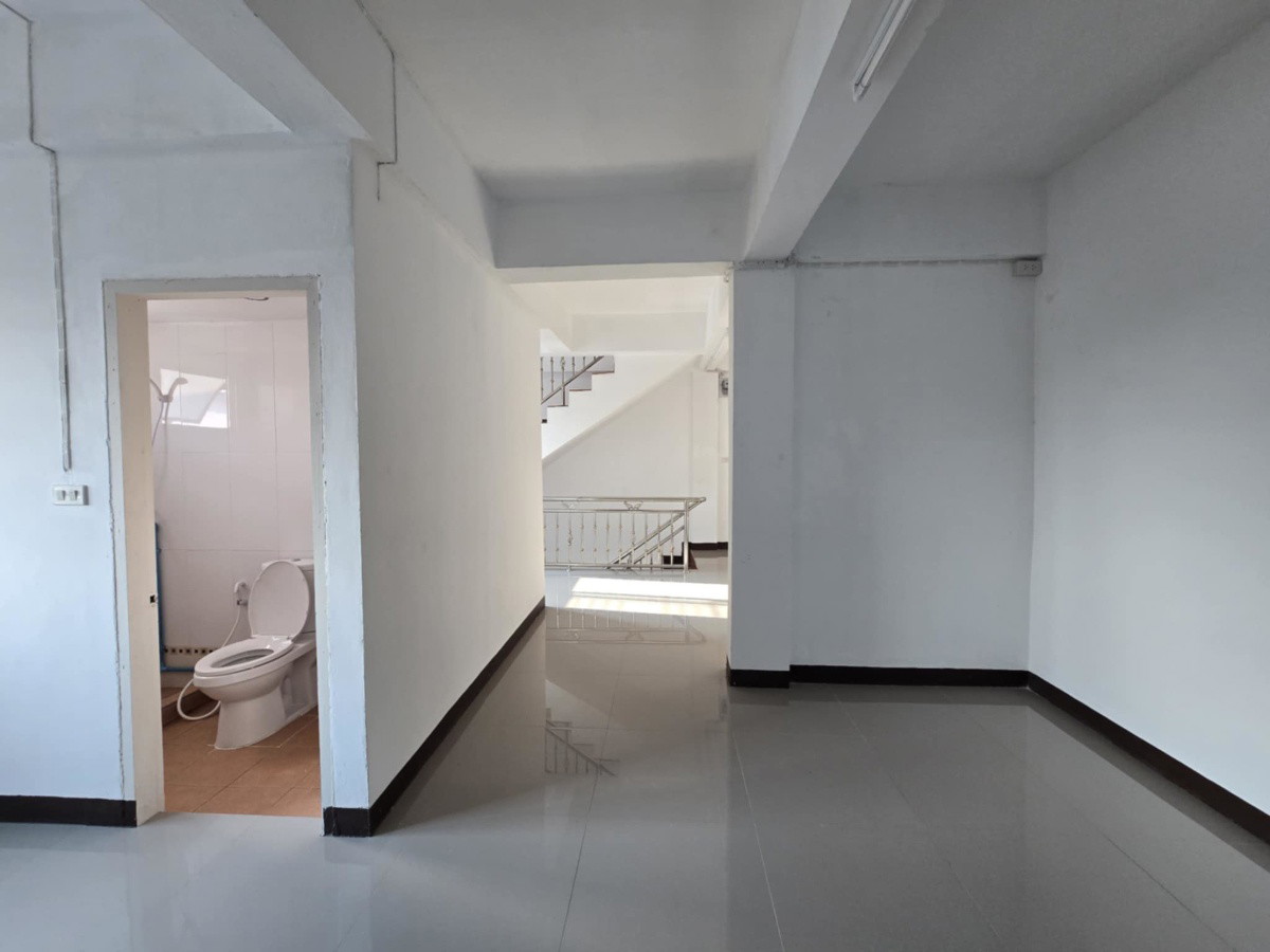 Condo · Nong Khaem, bangkok — photo 2