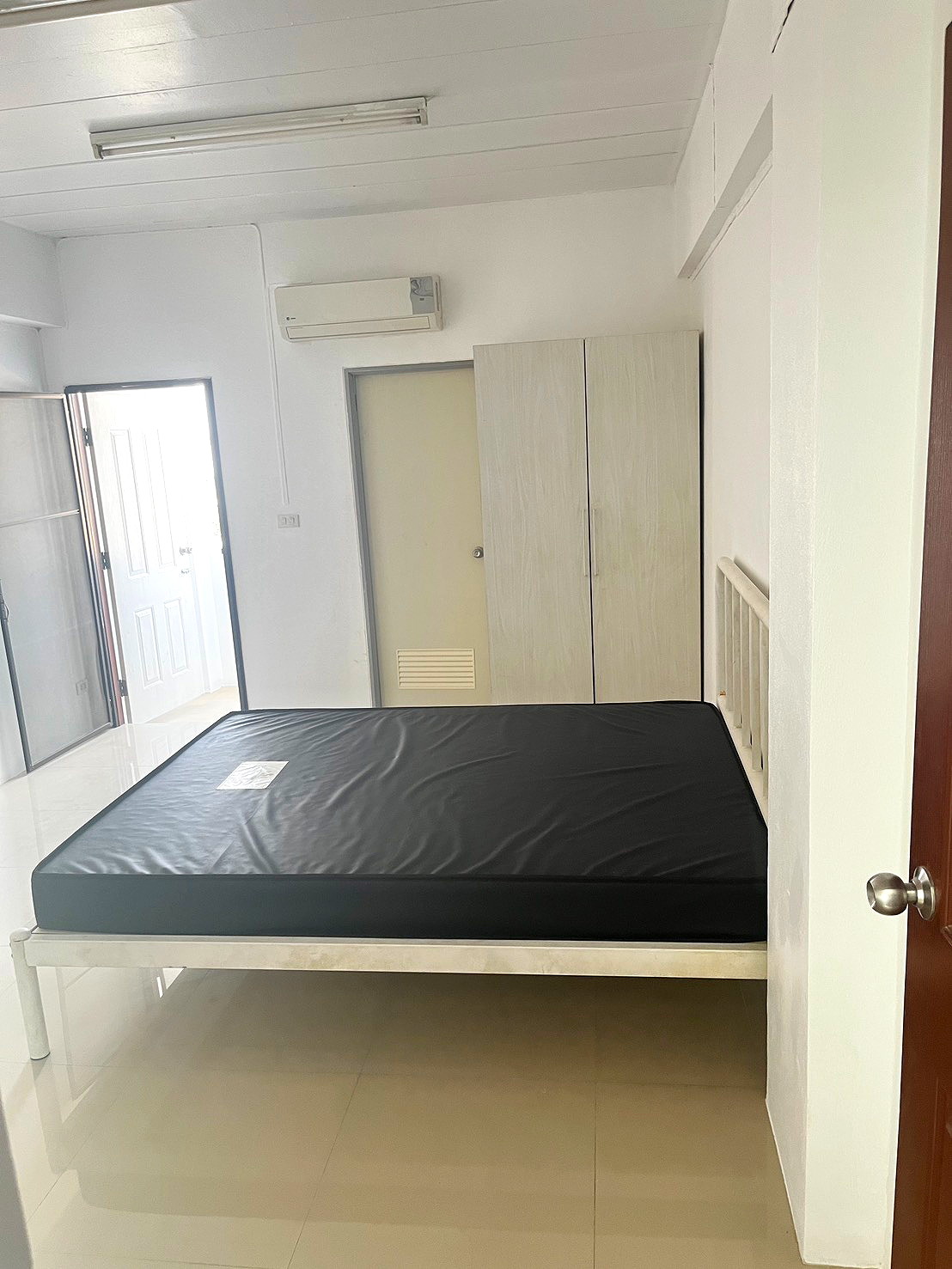 Pictures of Sunblu Resident 4/7