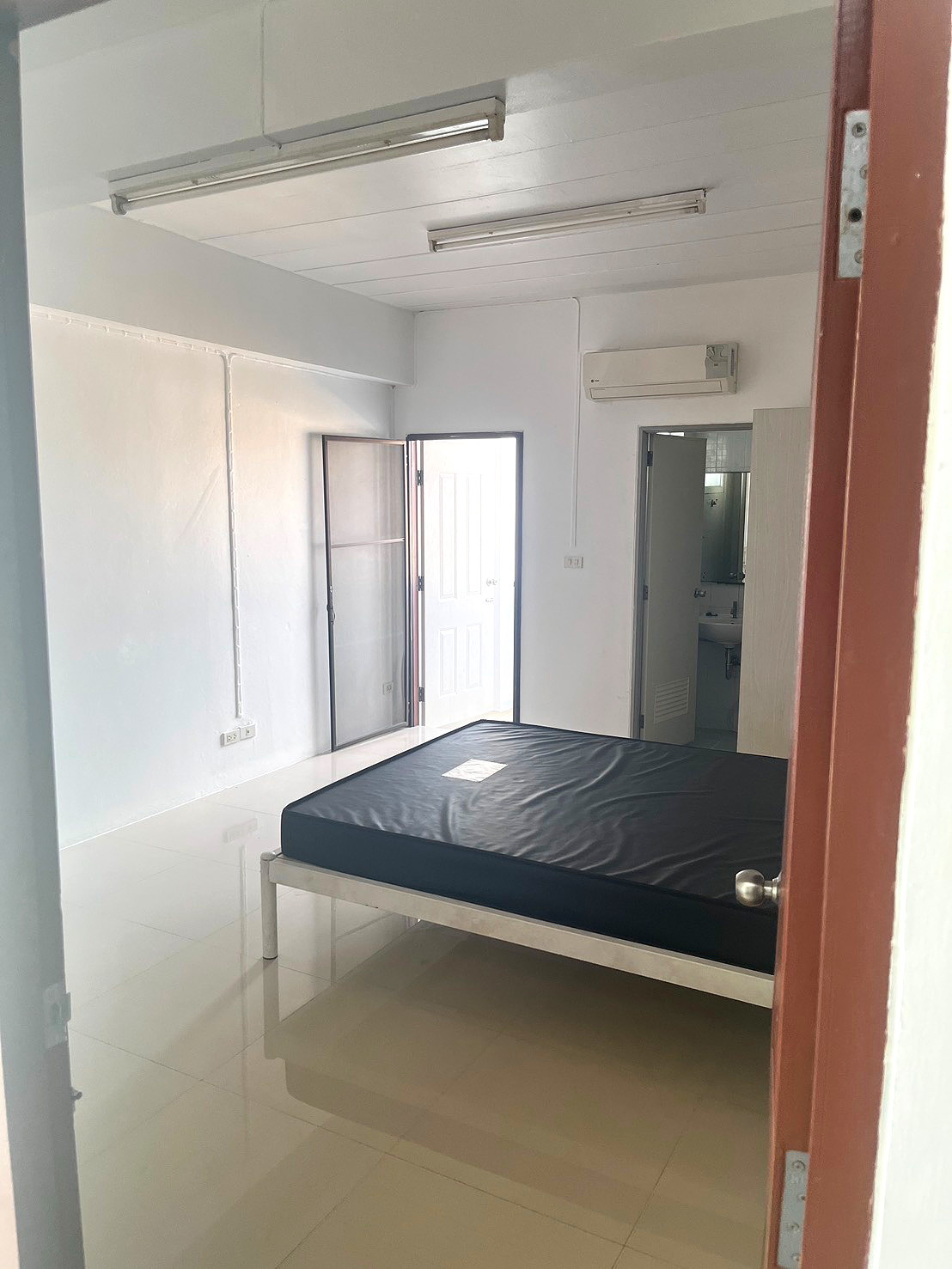 Pictures of Sunblu Resident 2/7