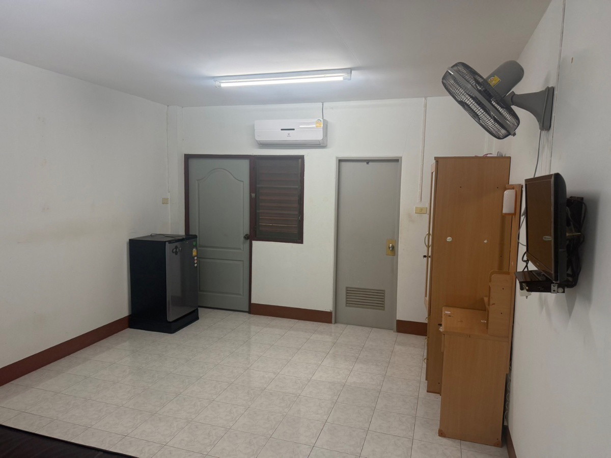 Condo — photo 5
