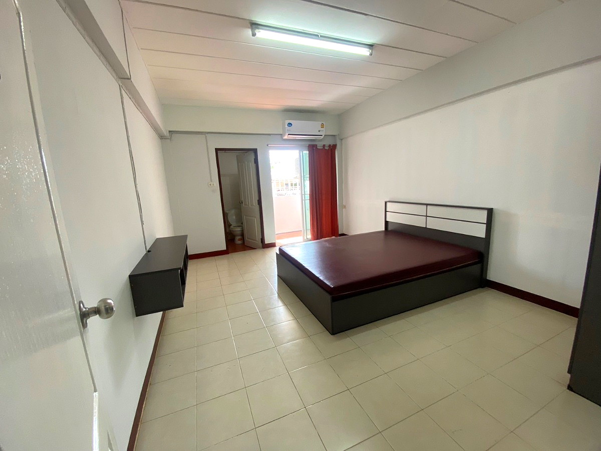 Pictures of Yanisa Place Rama2 4/14