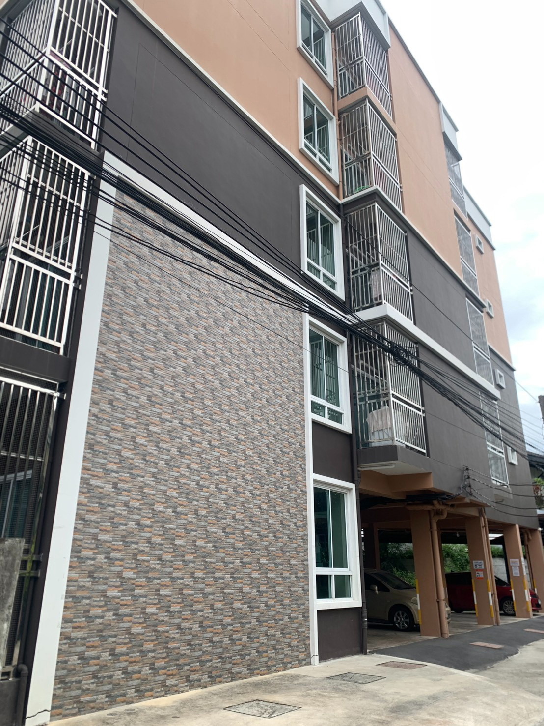 Condo · Bang Khun Thian, bangkok — photo 1