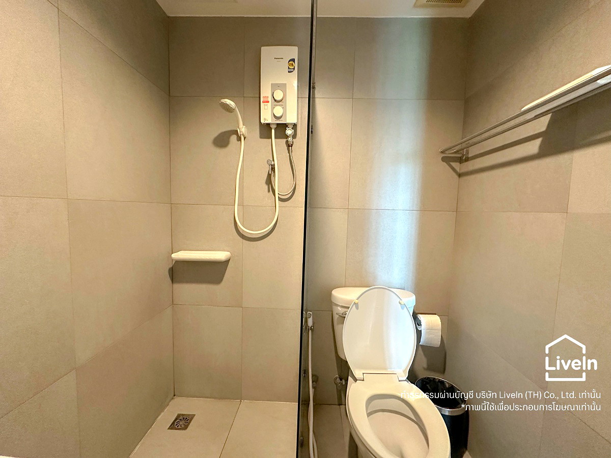 Pictures of So Boutique 5/13