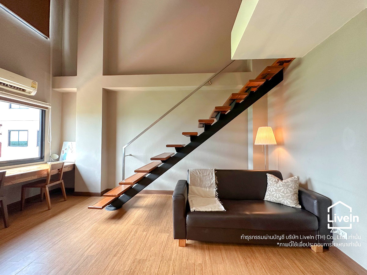 Pictures of So Boutique 6/13