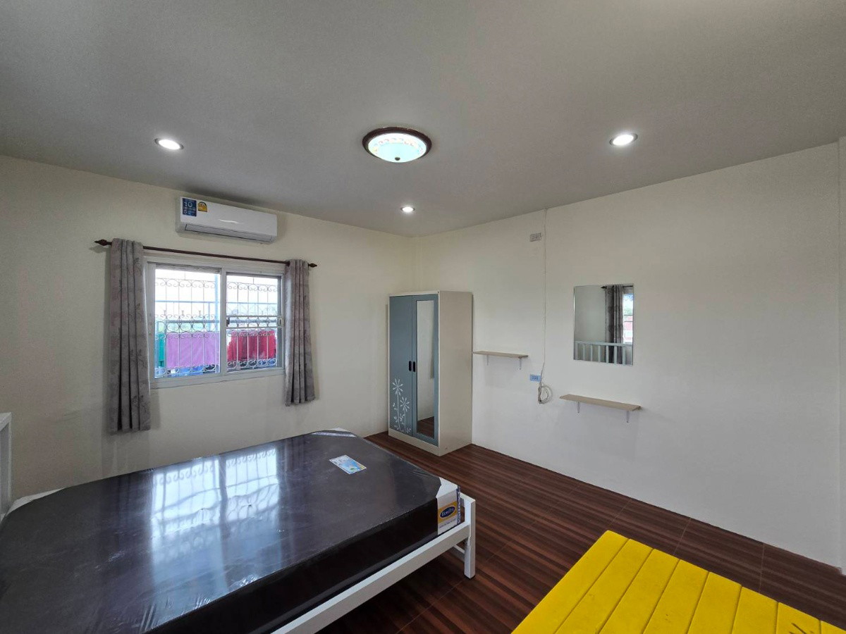 Condo · Thawi Watthana, bangkok — photo 2