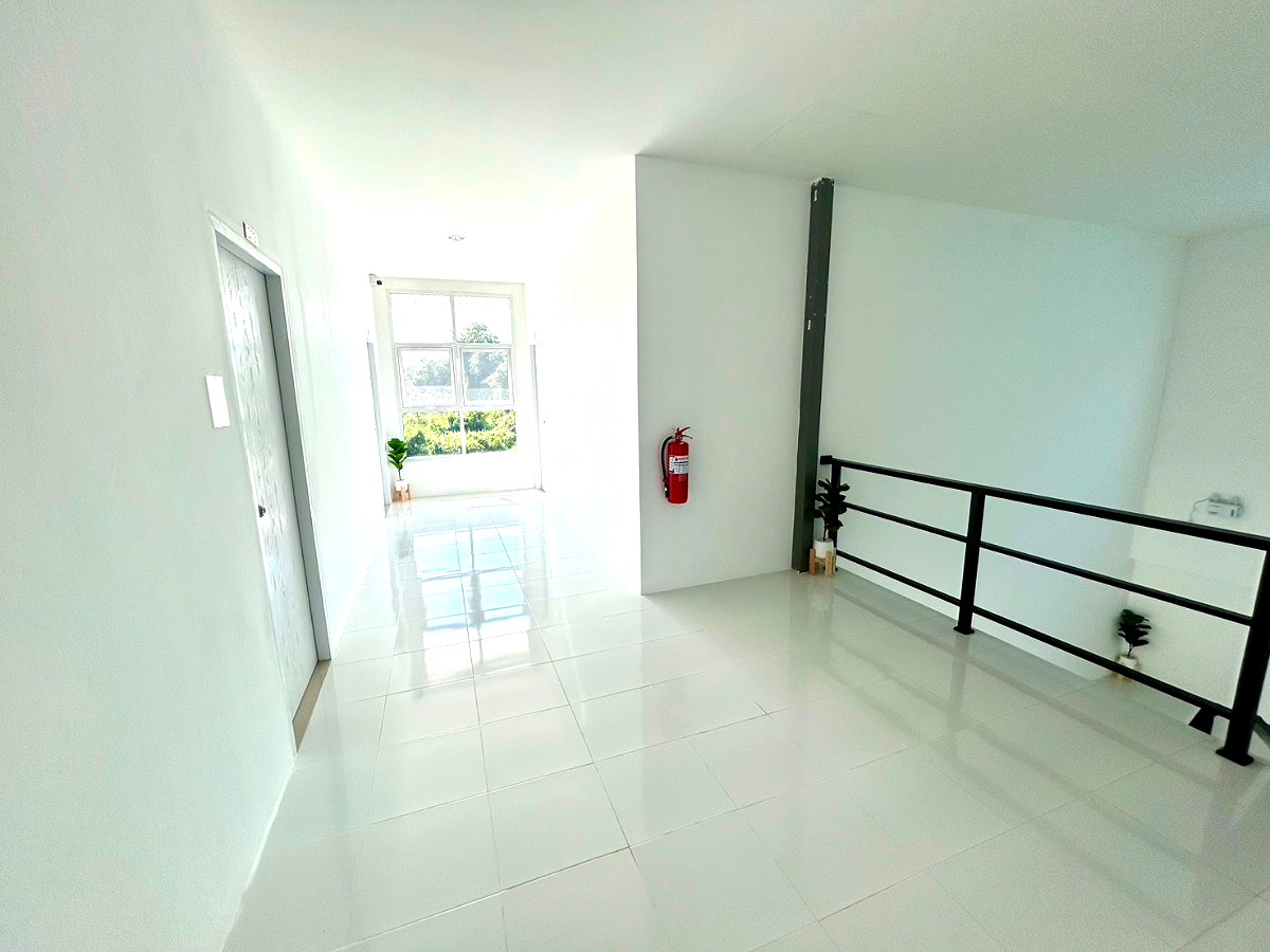 Pictures of Ozone Apartment 18/30