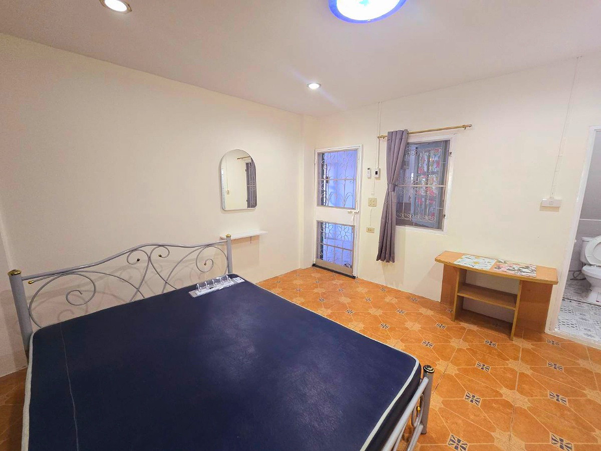 Pictures of ิฺBaiwan Dormitory 12/35