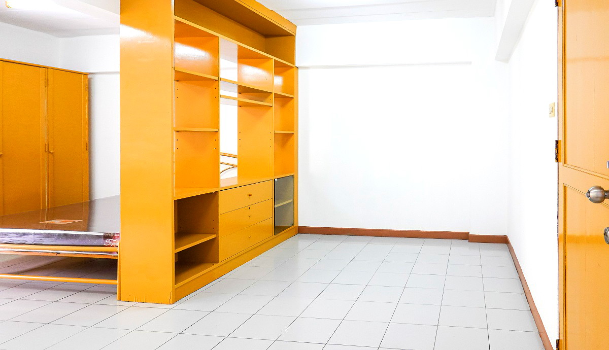 Pictures of Pratchavee Apartment 8/34