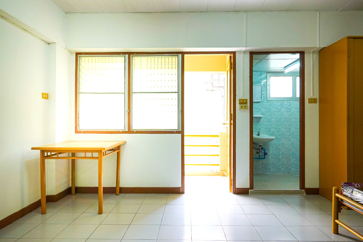 Pictures of Pratchavee Apartment 25/34