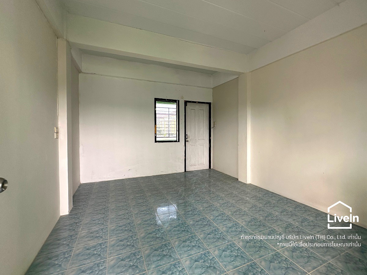 Pictures of R-Square Wiboon-Pracharak  2/7