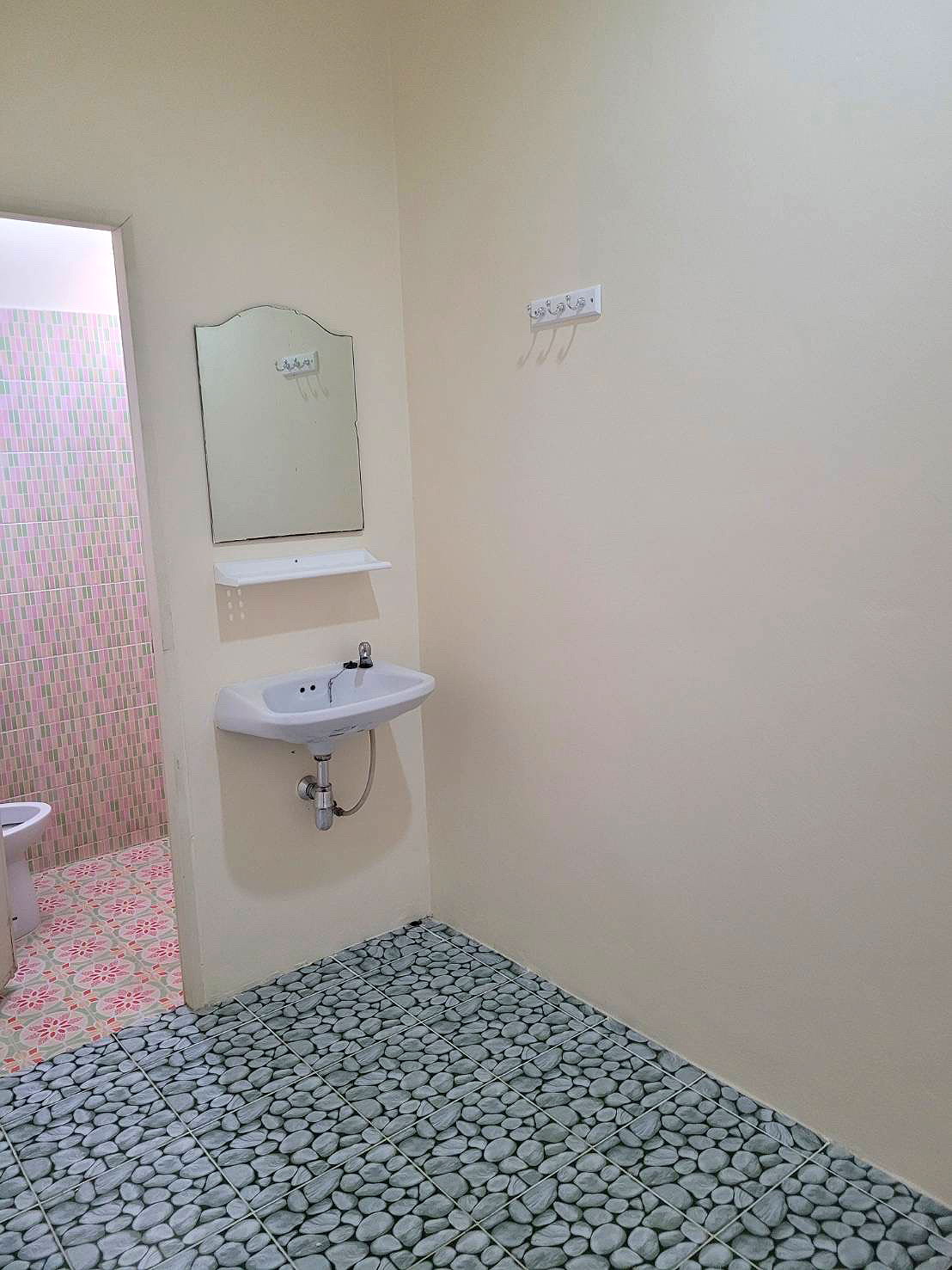 Pictures of Ban Pan Suk 7/8