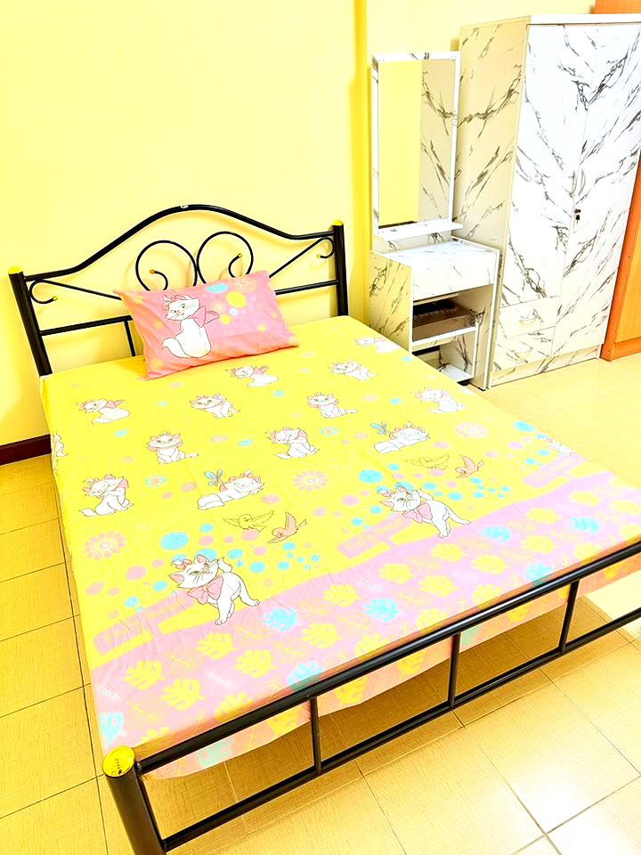 Pictures of Intermic Apartment 13/33