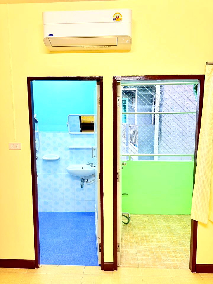 Pictures of Intermic Apartment 15/33