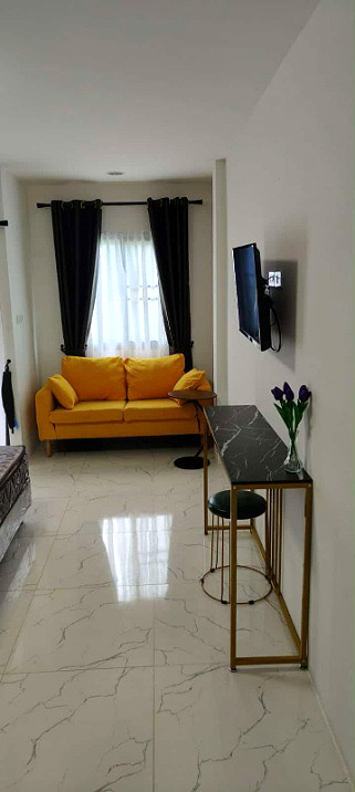 Pictures of The Castle Residence  8/27