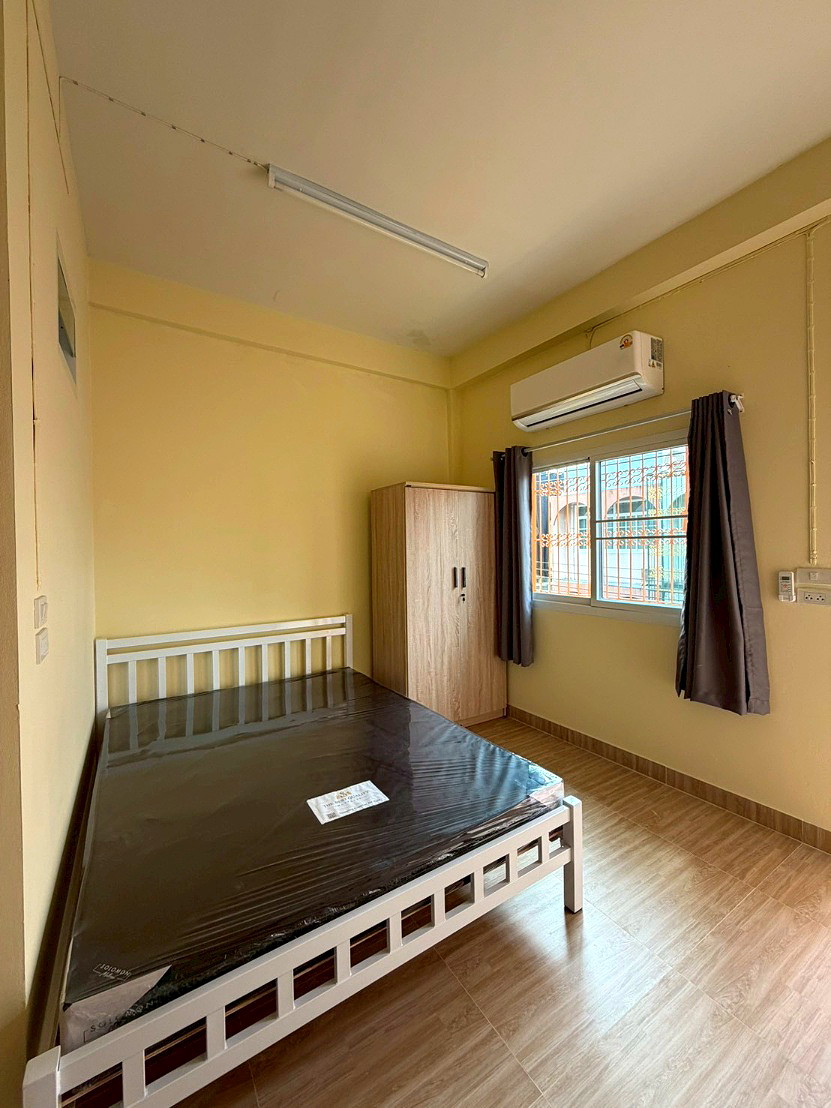 Pictures of Baan Napha Sathorn 19/21