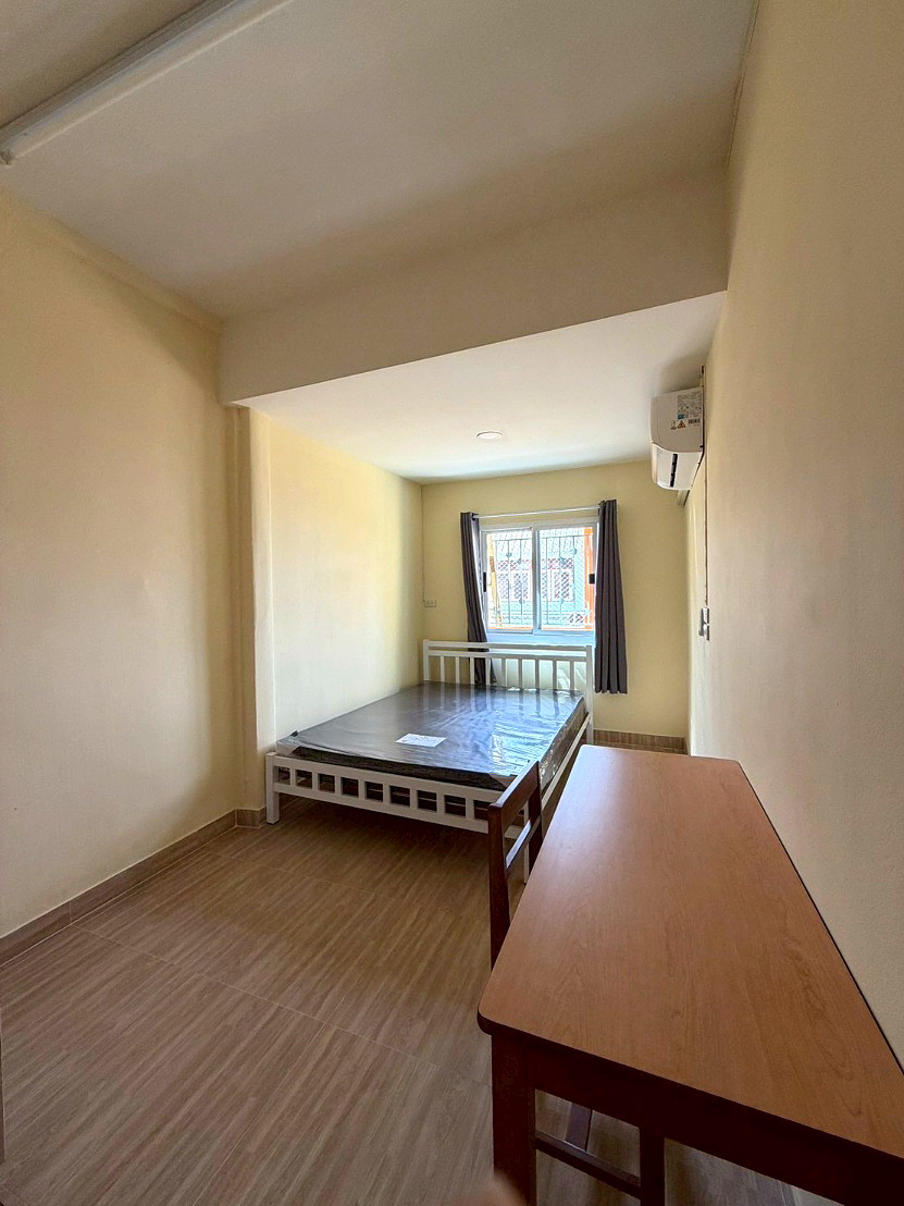 Pictures of Baan Napha Sathorn 18/21