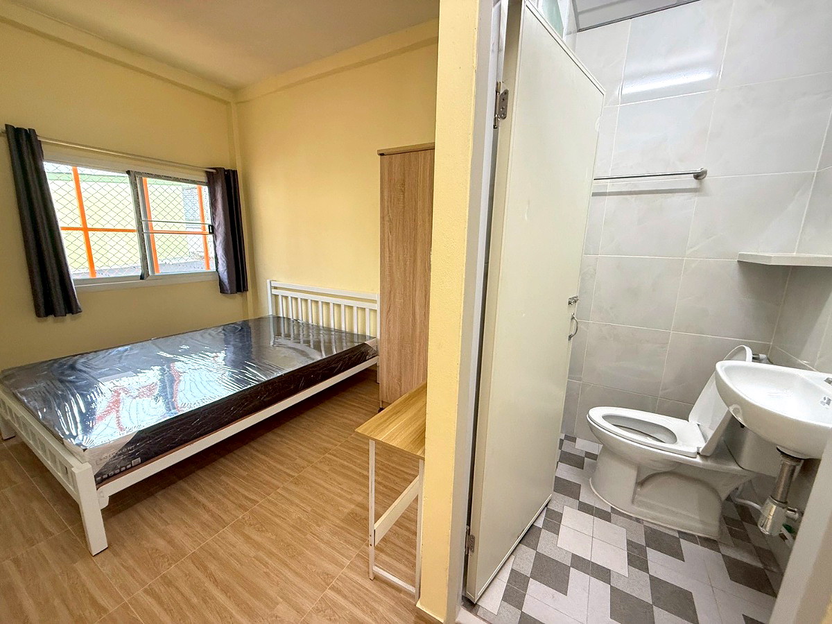 Pictures of Baan Napha Sathorn 15/21