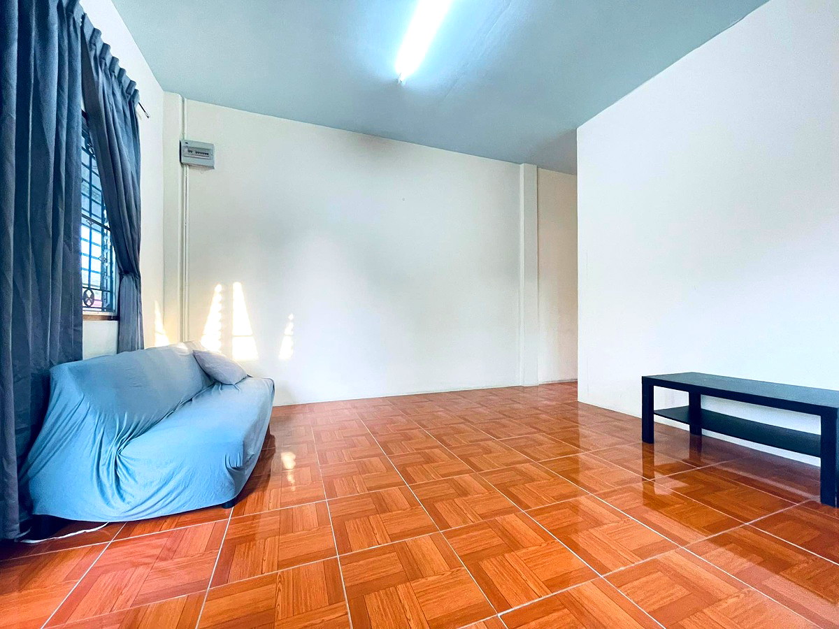 Pictures of Green house1 37/52