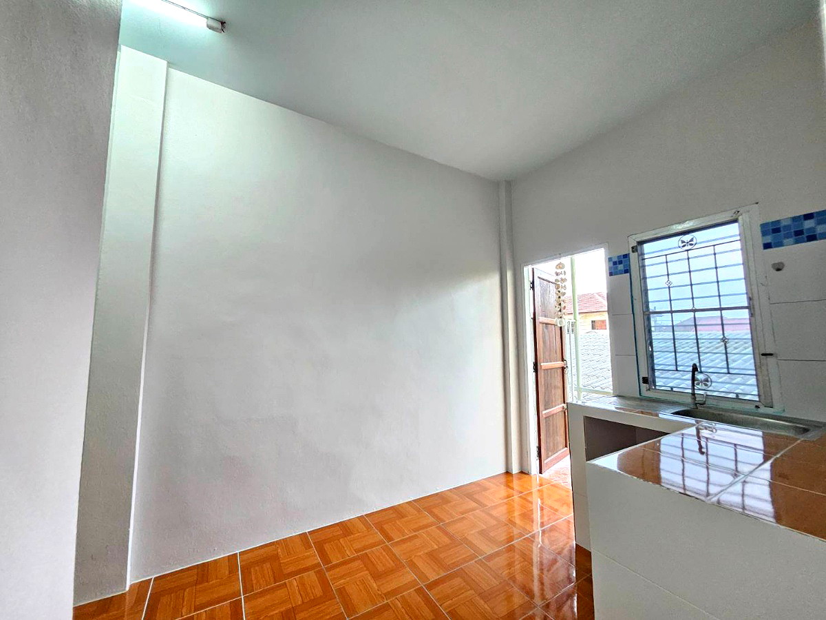 Pictures of Green house1 18/52