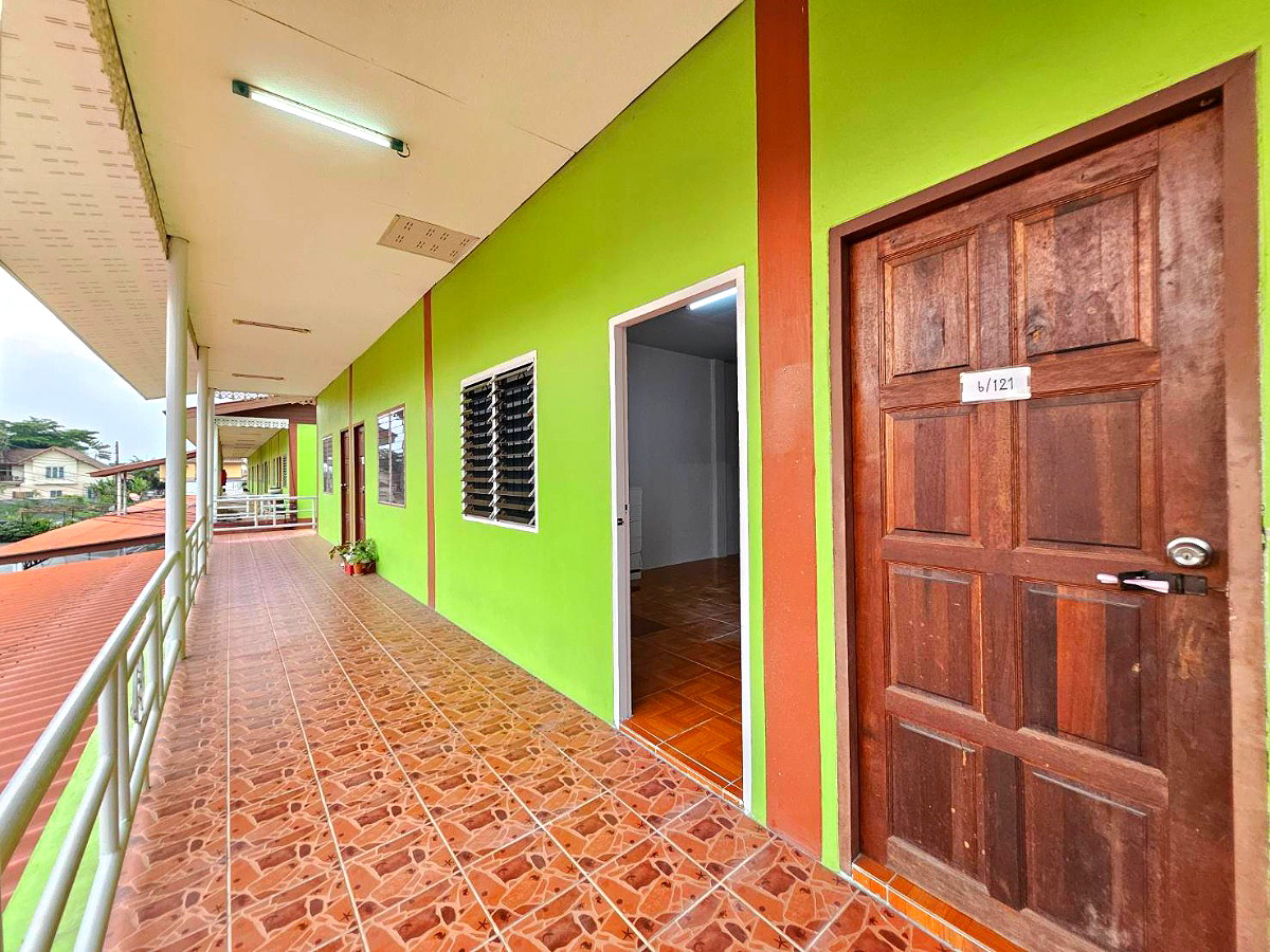 Pictures of Green house1 3/52