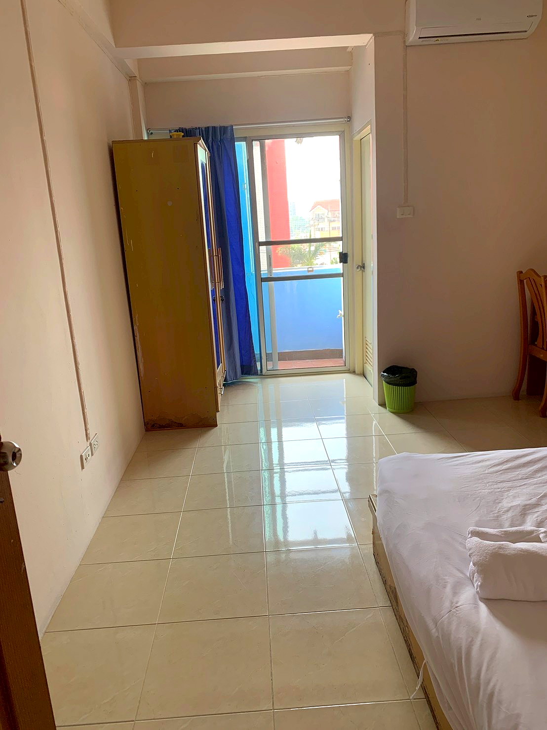 Pictures of M-House Apartment  12/27