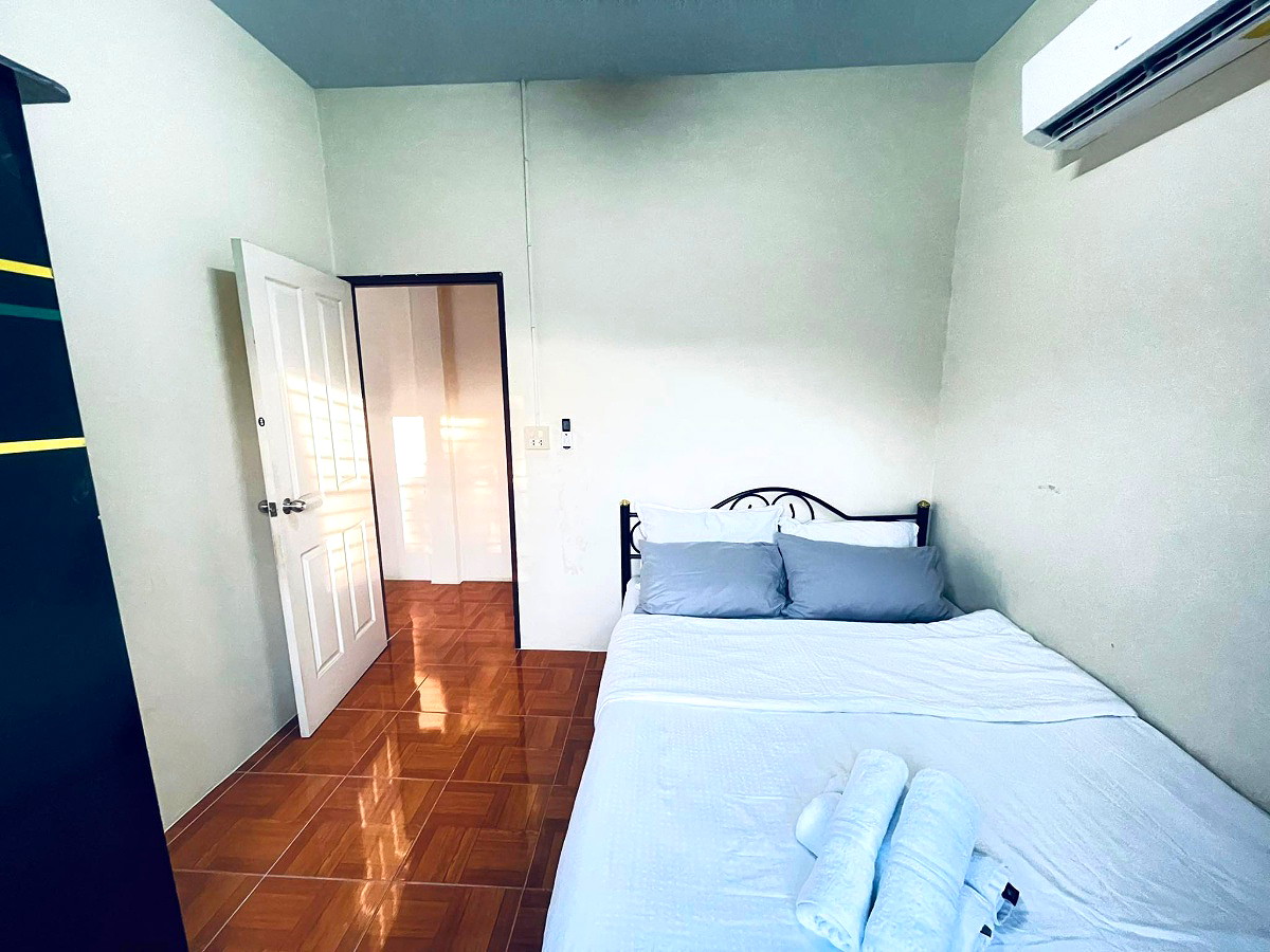 Pictures of Green house1 52/52