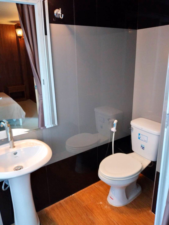 Pictures of Anchalee Apartment 19/36