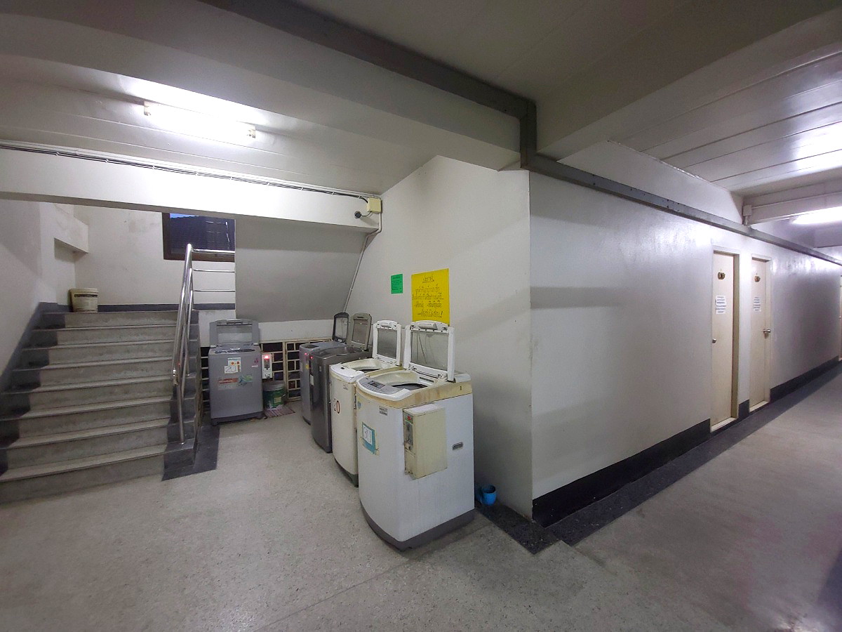 Pictures of Chok Chai Place 1/4