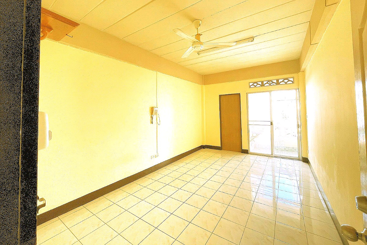 Pictures of Chalermchai Mansion, Theparak 4/11