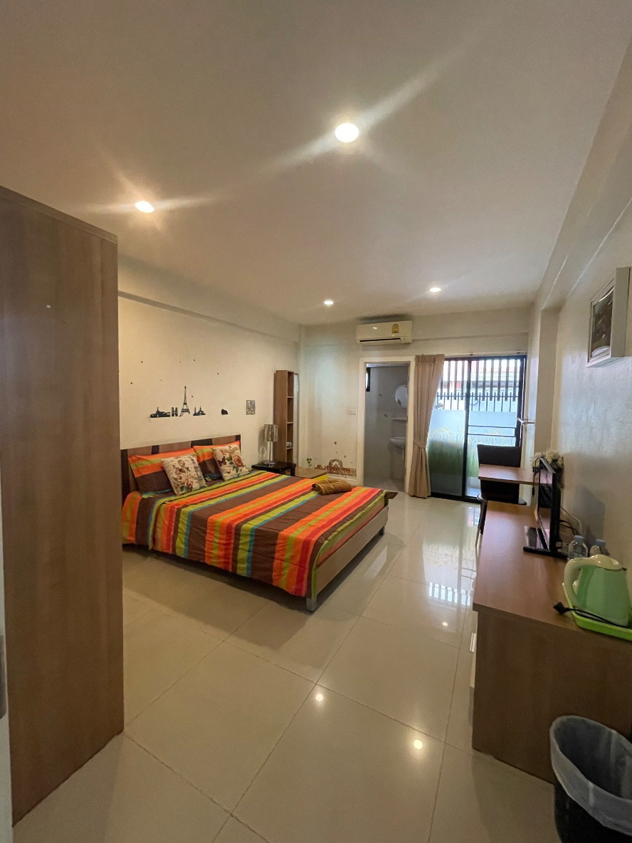 Condo · Wang Thonglang, bangkok — photo 3