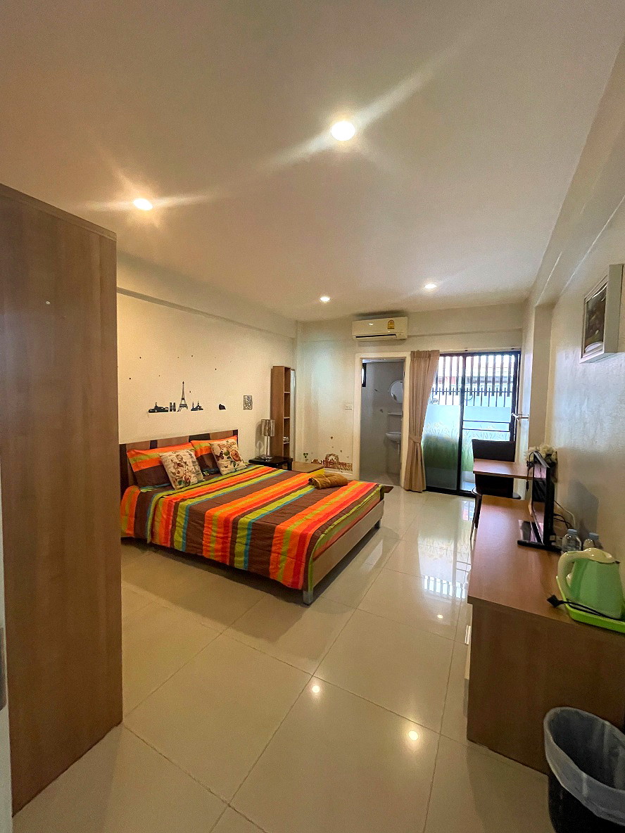 Pictures of Ai Place 3/26