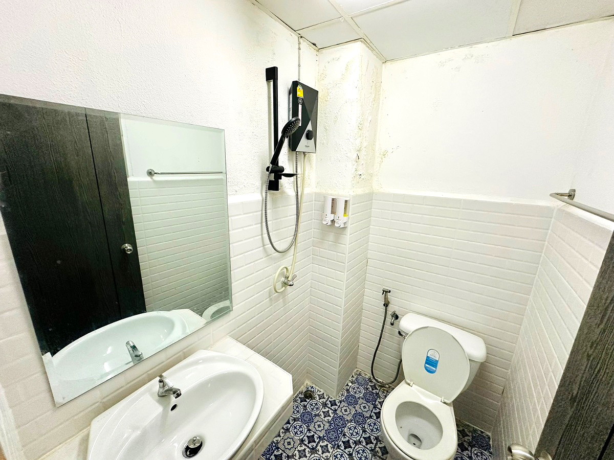 รูปภาพ ฮาซัน อพาร์ทเม้นท์ - ใกล้เซ็นทรัลเวสเกต ตลาดบางบัวทอง โรบินสันราชพฤกษ์  | อพาร์ทเม้นท์ หอพัก ที่พัก ห้องพัก - รูปที่ 11/15