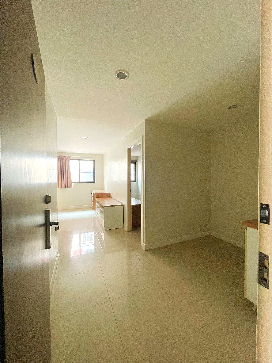 Pictures of Ai Place 22/26