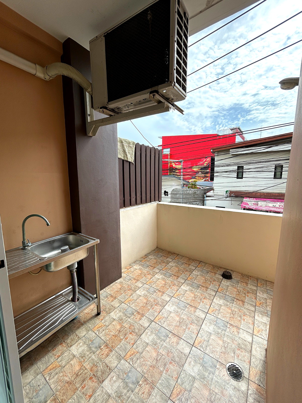 Pictures of Corner one residence (near 7-11, Big C Extra, Hatyai village) 9/12