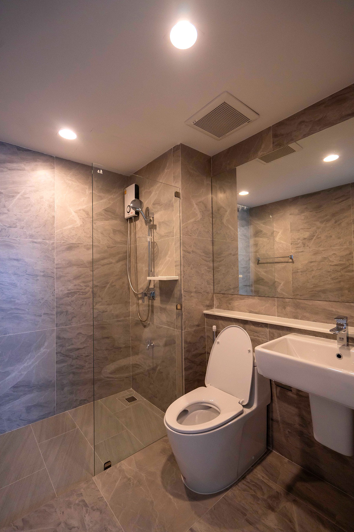 Pictures of La Residenza 8/19