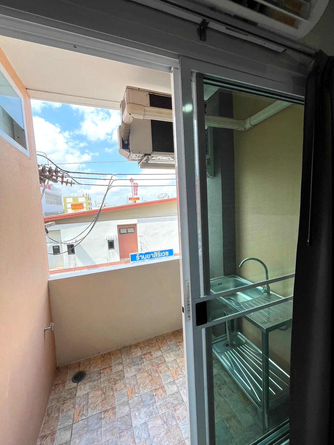 Pictures of Corner one residence (near 7-11, Big C Extra, Hatyai village) 4/12