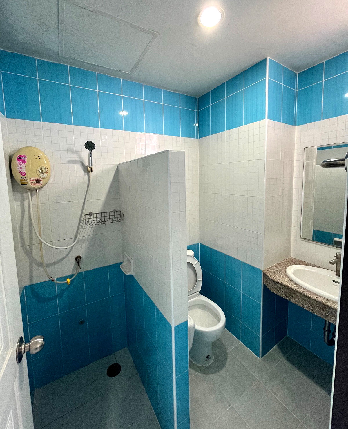 Pictures of Corner one residence (near 7-11, Big C Extra, Hatyai village) 3/12