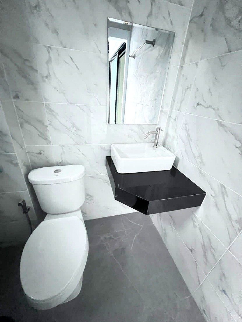 Pictures of RUAMPOL APARTMENT 9/14