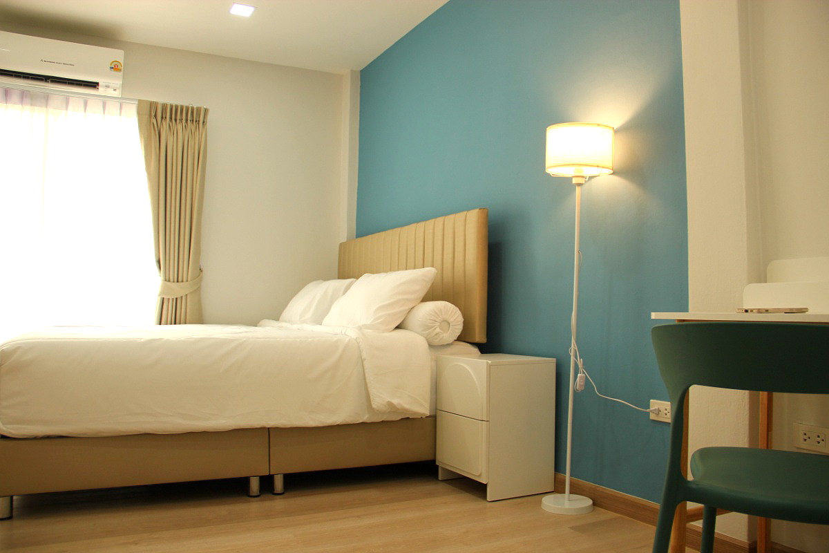 Pictures of The Luck house 3/18