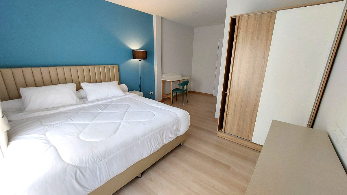 Pictures of The Luck house 5/18