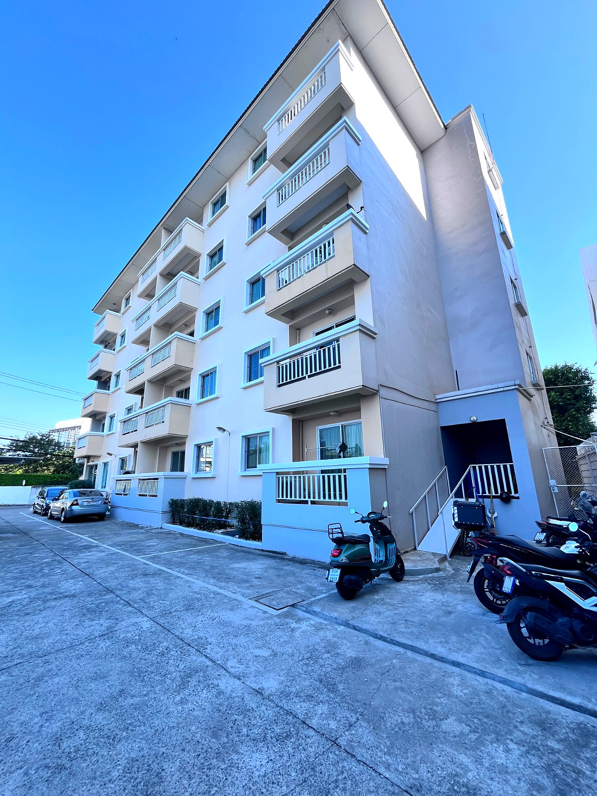 Pictures of SIRIPLACE  3/40