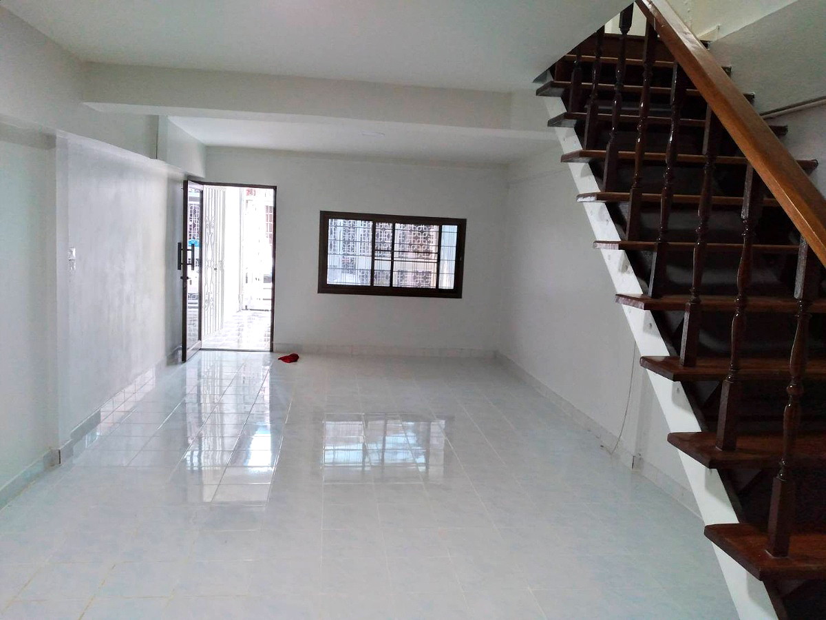 รูปภาพ ให้เช่าทาวน์เฮ้าส์ 2 ชั้นสุขุมวิท 97/1  ห่างจาก สถานีรถไฟฟ้า/ถนนสุขุมวิท 80 เมตร   | อพาร์ทเม้นท์ หอพัก ที่พัก ห้องพัก - รูปที่ 4/10