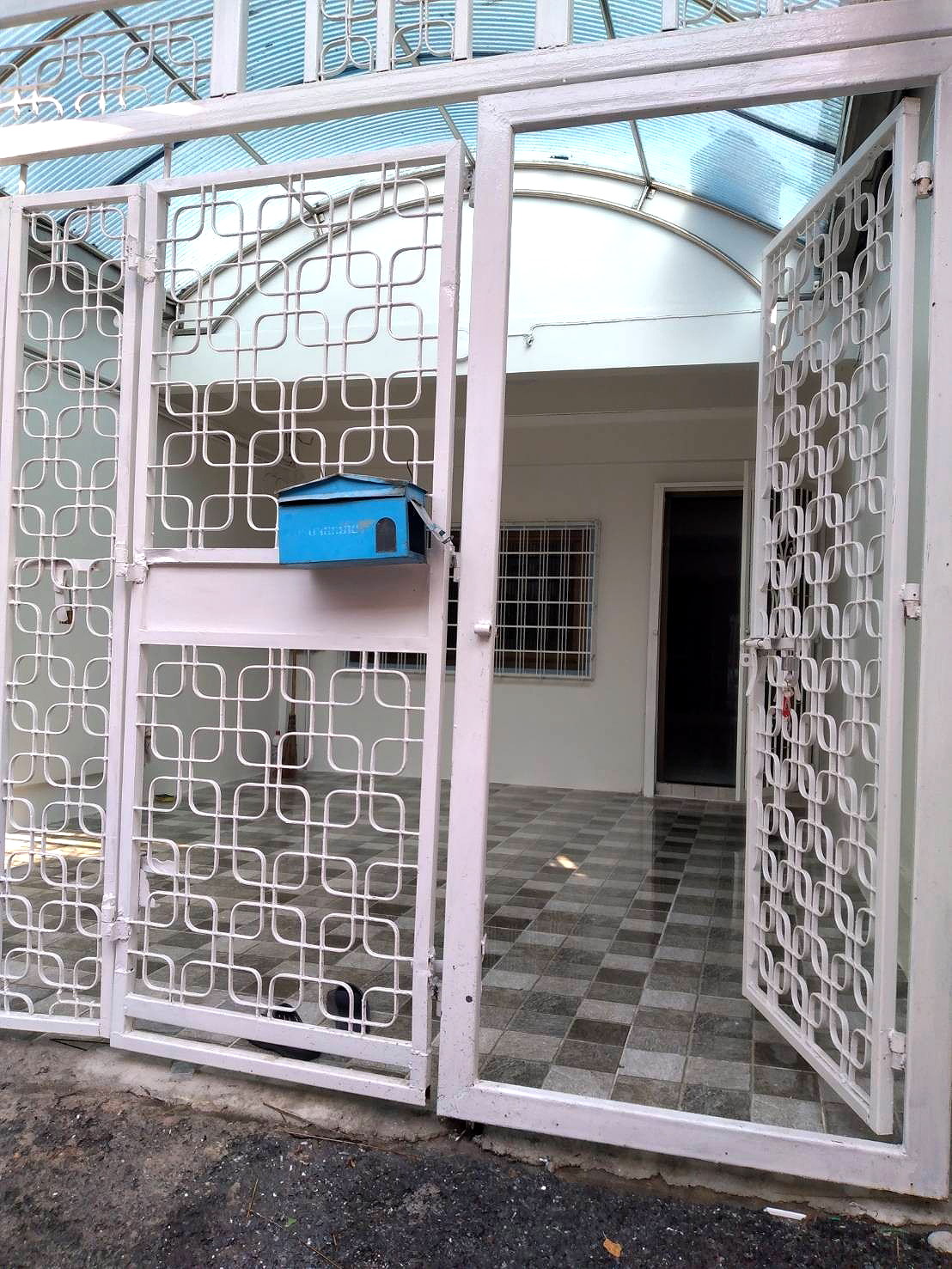 รูปภาพ ให้เช่าทาวน์เฮ้าส์ 2 ชั้นสุขุมวิท 97/1  ห่างจาก สถานีรถไฟฟ้า/ถนนสุขุมวิท 80 เมตร   | อพาร์ทเม้นท์ หอพัก ที่พัก ห้องพัก - รูปที่ 1/10