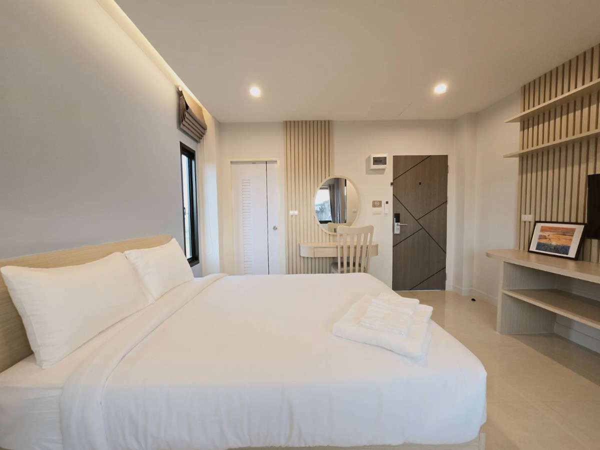 Condo · Bang Bua Thong
