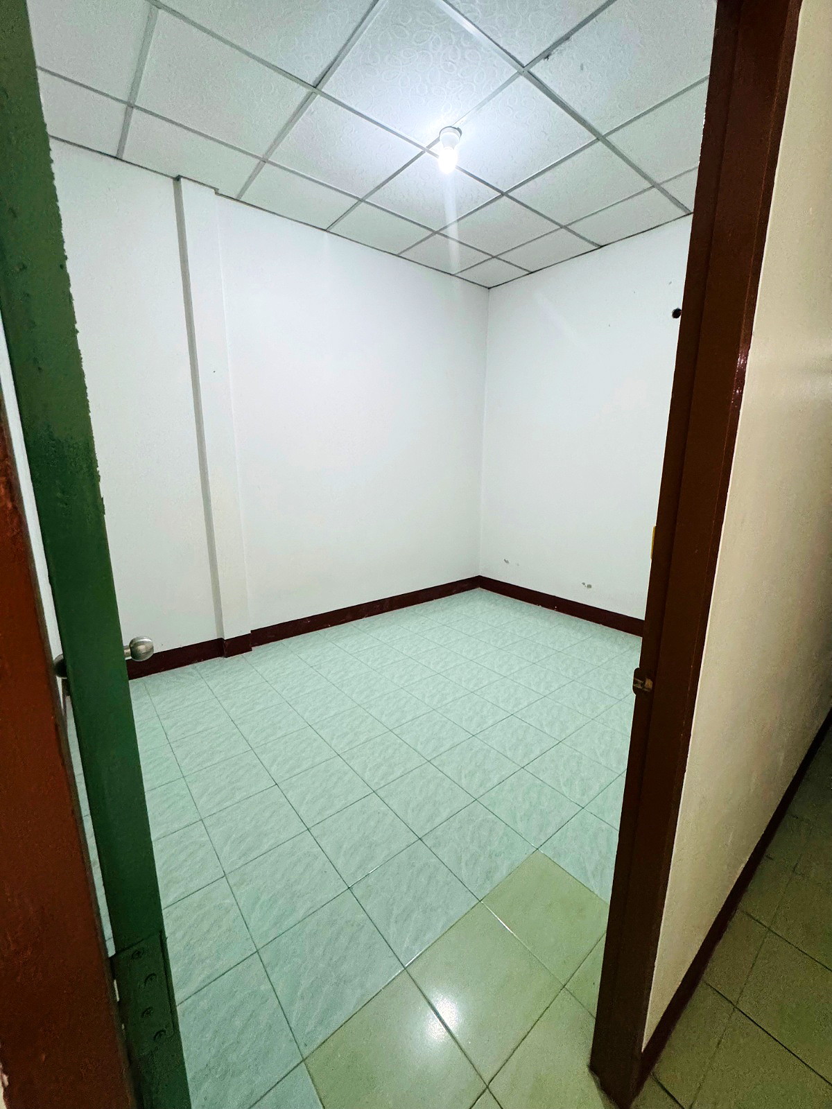 รูปภาพ ห้องเช่า ตา-ยาย ห้องเช่ารายเดือน ใกล้นิคมอุตสาหกรรมมาบตาพุด ระยอง | อพาร์ทเม้นท์ หอพัก ที่พัก ห้องพัก - รูปที่ 4/23