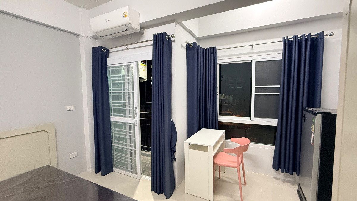 Condo · Mueang Chon Buri, chon_buri — photo 2